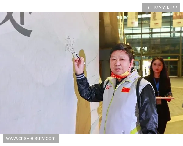 以西施杯联赛精彩瞬间定格剑影风华弘扬中华击剑文化精神