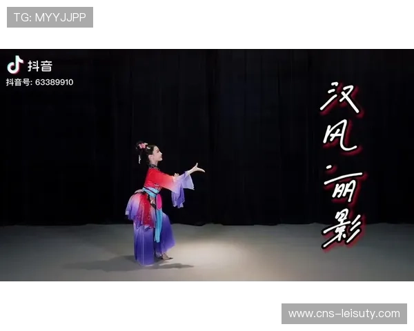 十二师“连BA”决赛中场萌娃表演古风舞蹈,红衣小舞者添彩赛事