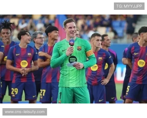 巴萨门将特尔施特根伤缺，霍安加西亚临危受命表现稳健